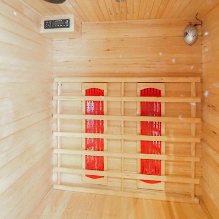 Cozy Apartment In Hinterweidenthal With Sauna Esterno foto