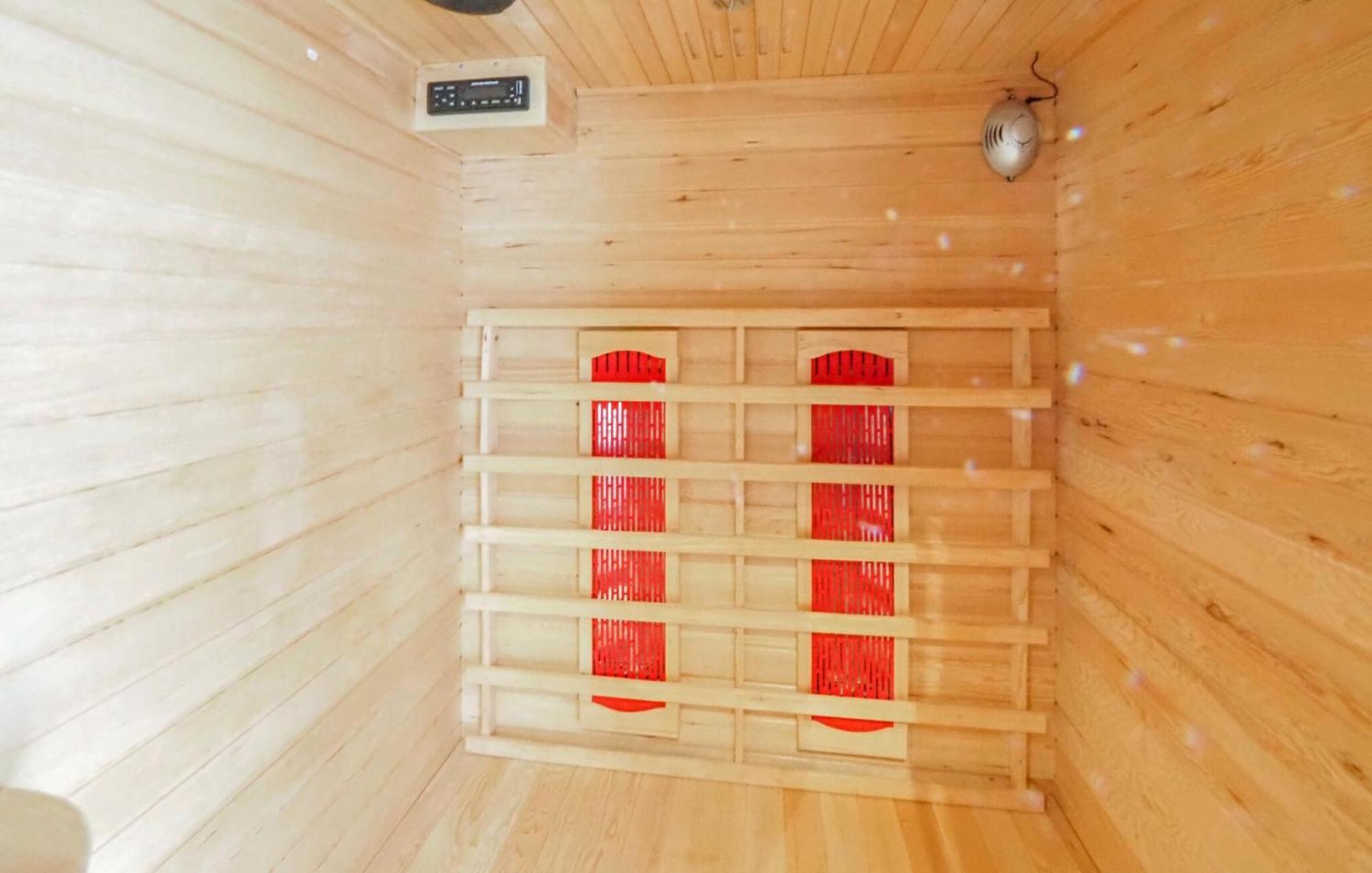 Cozy Apartment In Hinterweidenthal With Sauna Esterno foto